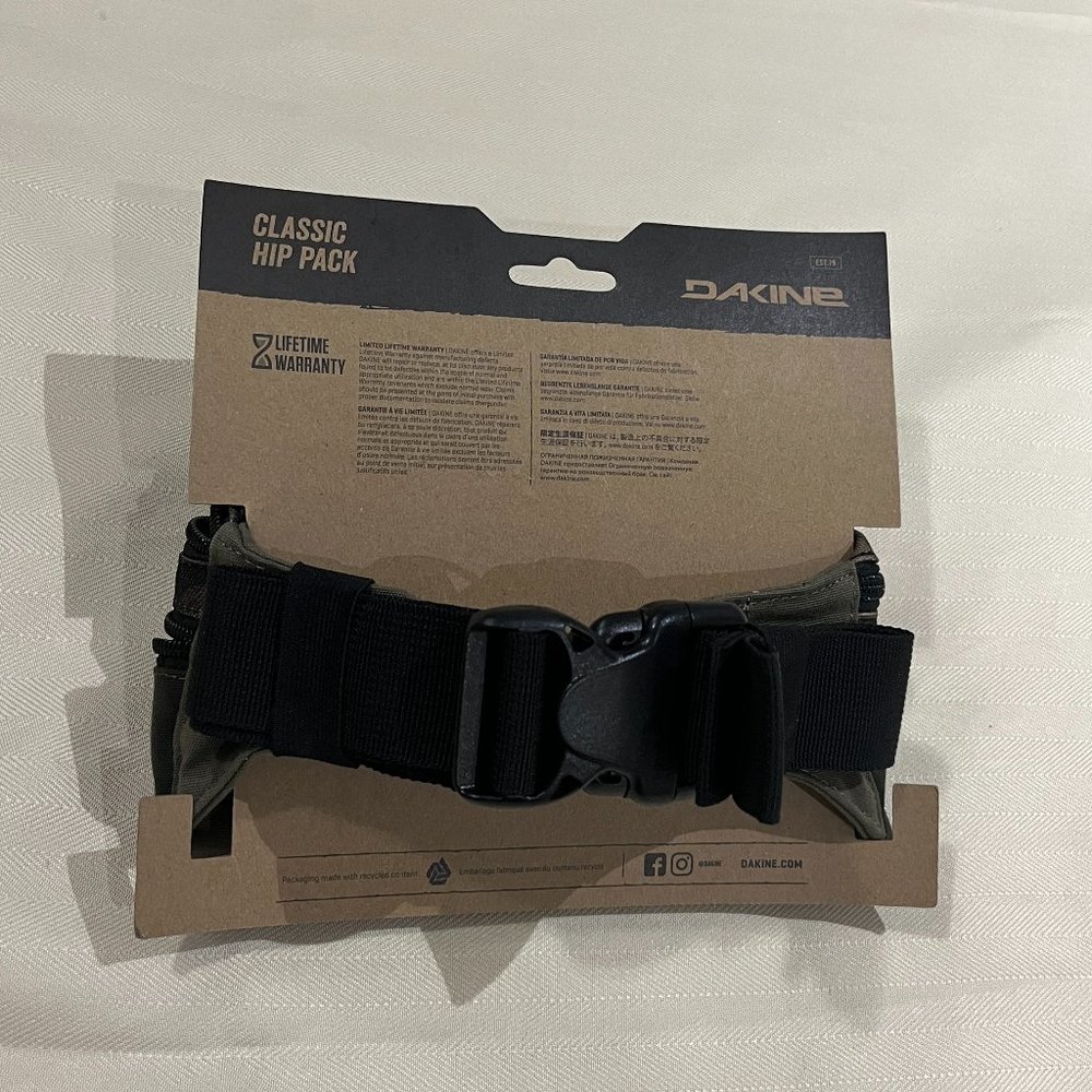 Dakine Classic Hip Pack/Belt Bag - Picture 3 of 7